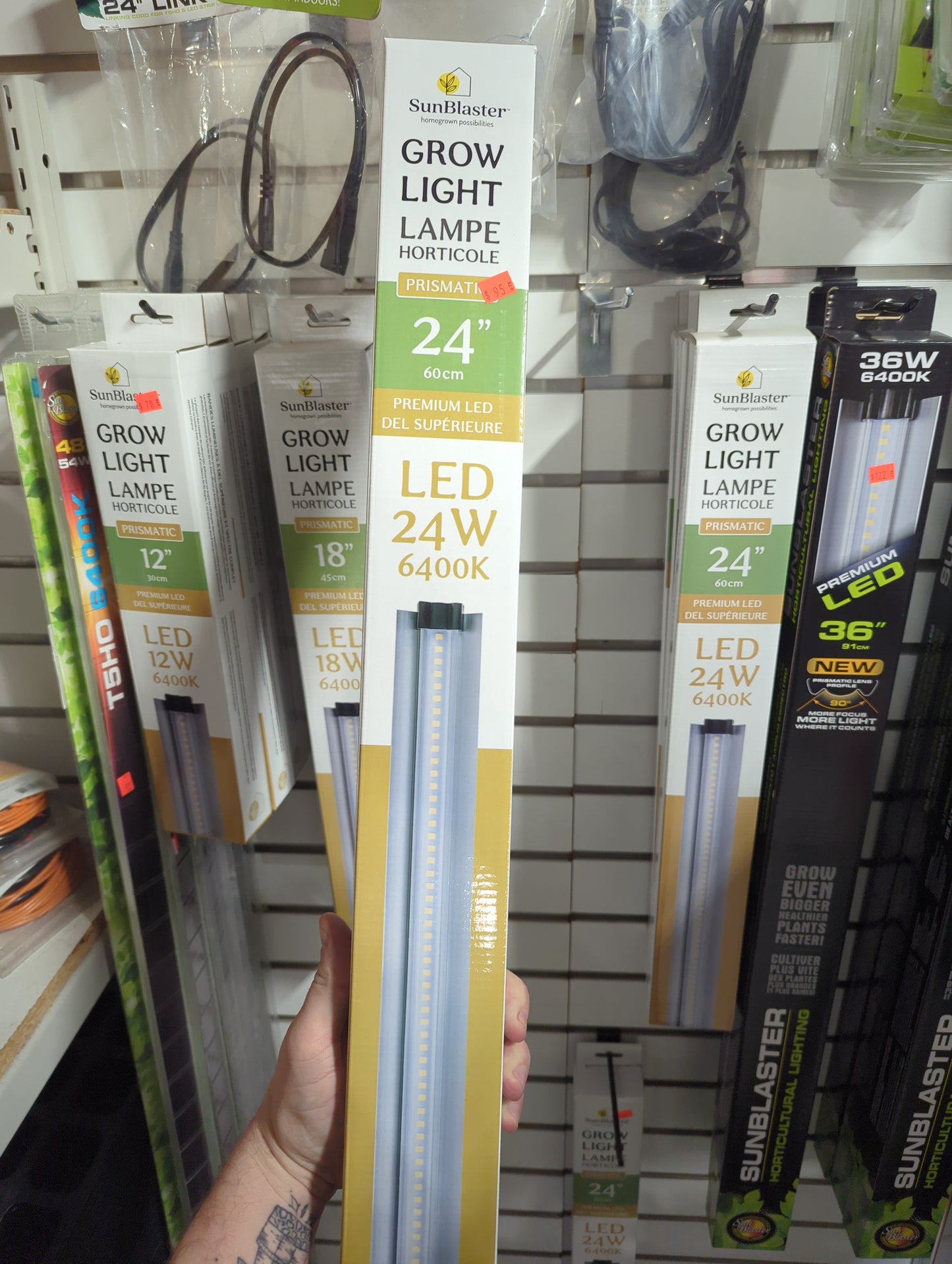 24" SBH PRISMATIC LENS LED 24W HO STRIPLIGHT 6400K